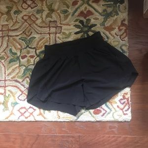 Lululemon Track that short